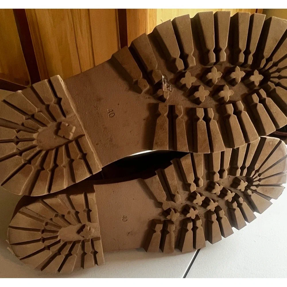 H & M Chunky Platform‎ Stretchy Platform Taupe Boot Size 40 (9)
